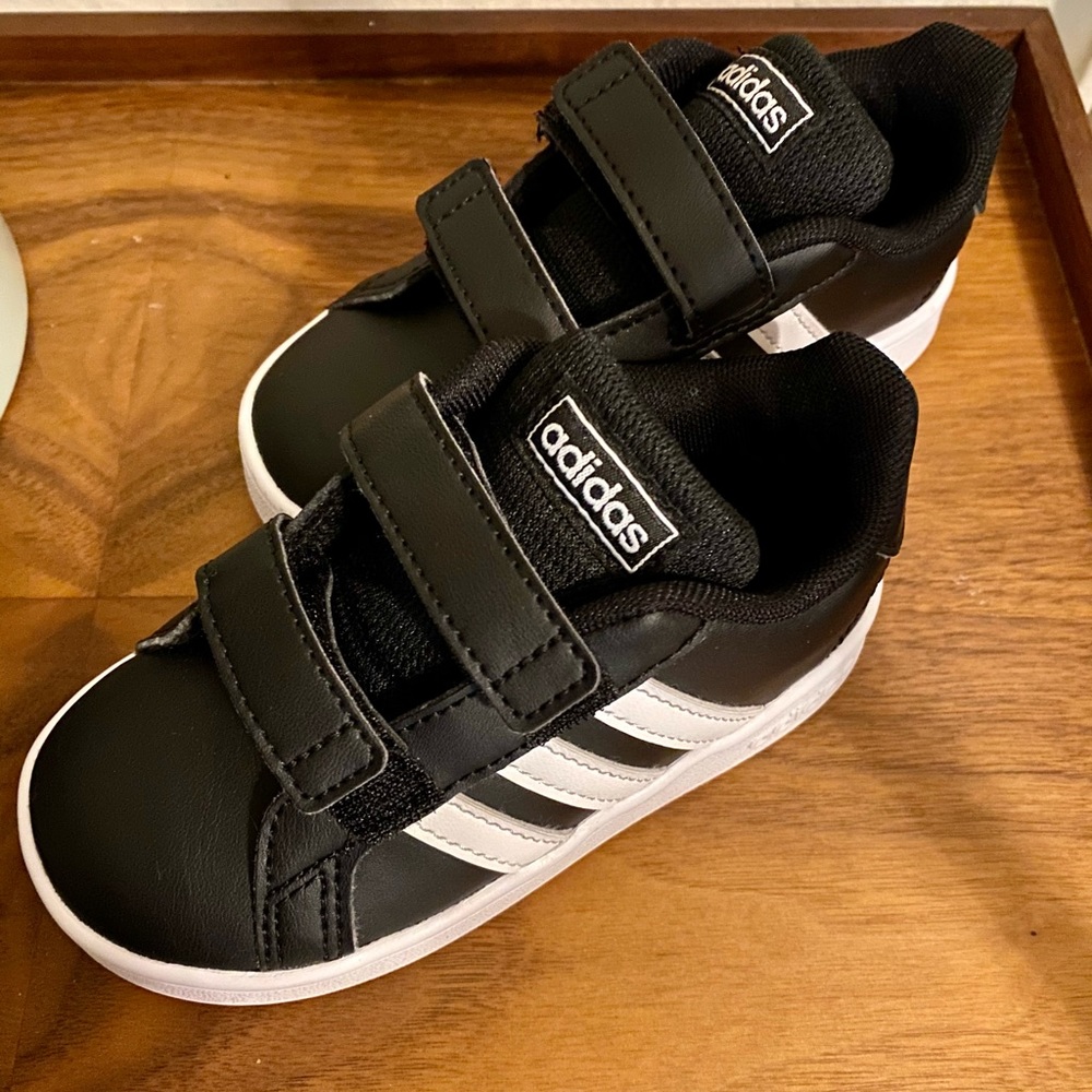 Adidas Grand Court kids sneaker